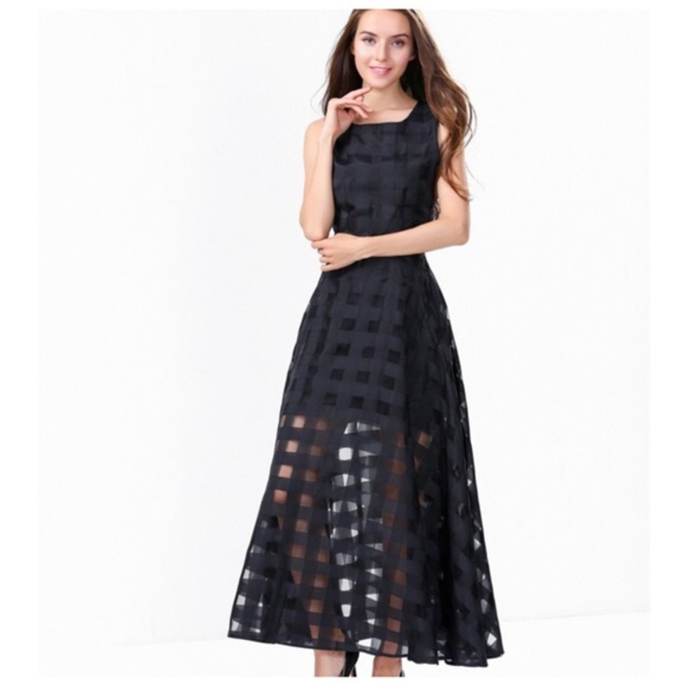 Black Basket Weave Full Dress
